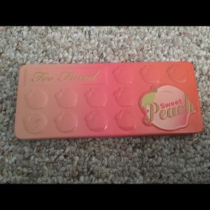 Too Faced Sweet Peach palette